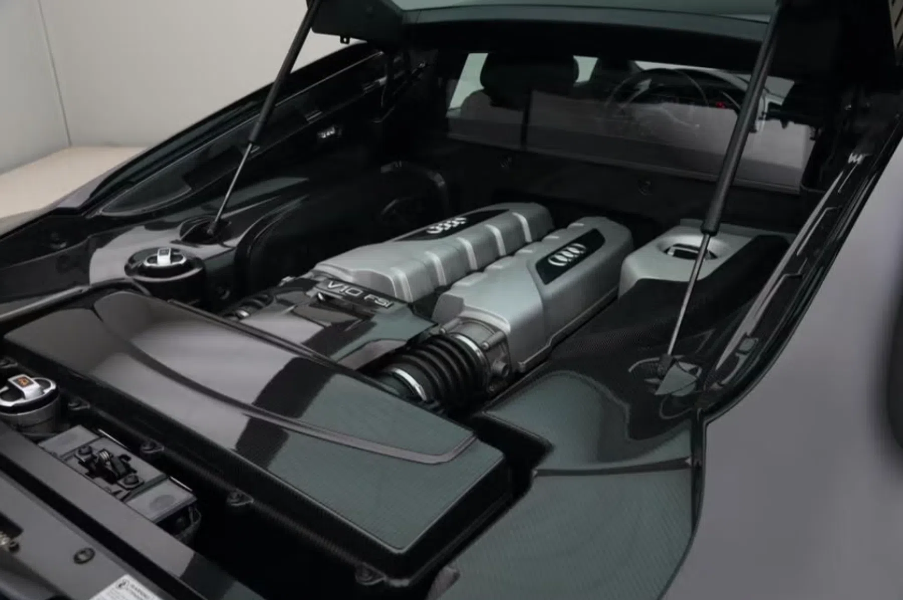 Audi R8 V10